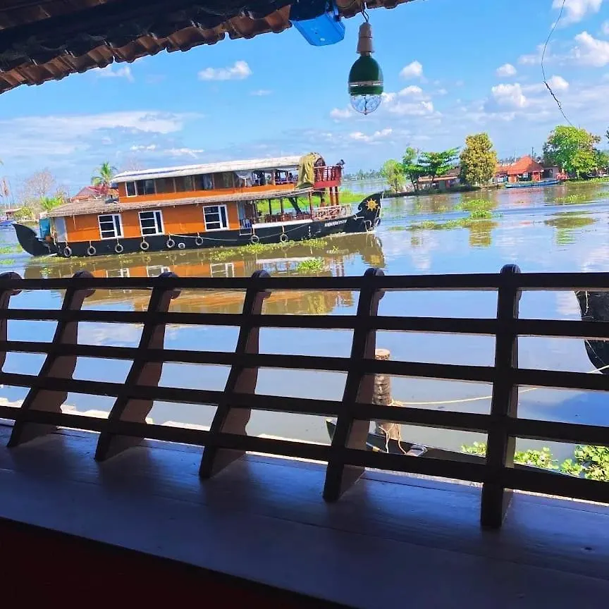 Homestay Tantra Lake House Alappuzha India